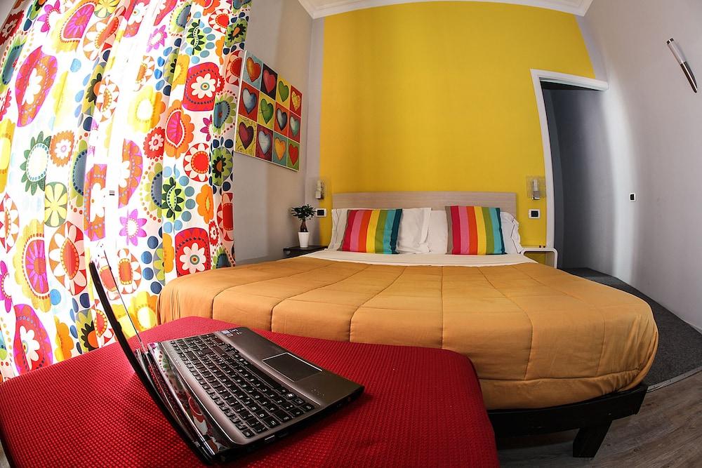 H Rooms Boutique Hotel Napoli Eksteriør billede