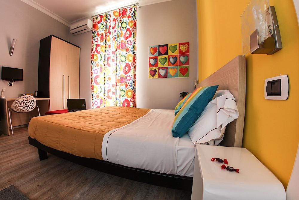 H Rooms Boutique Hotel Napoli Eksteriør billede